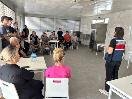 ISPARTA’DA JANDARMADAN VATANDAŞLARA EĞİTİM